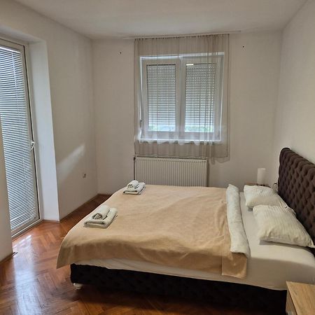 Apartmani Jasmin Novi Sad Exteriör bild