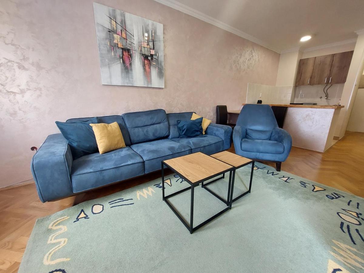 Apartmani Jasmin Novi Sad Exteriör bild