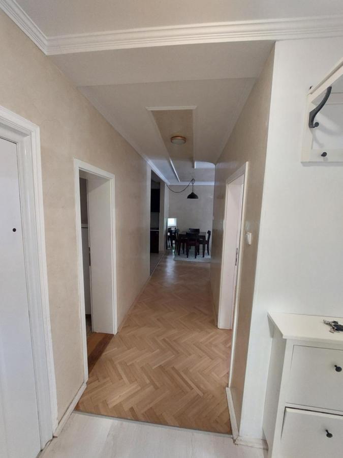 Apartmani Jasmin Novi Sad Exteriör bild
