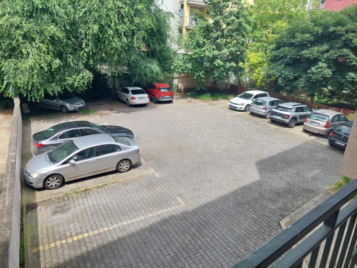 Apartmani Jasmin Novi Sad Exteriör bild
