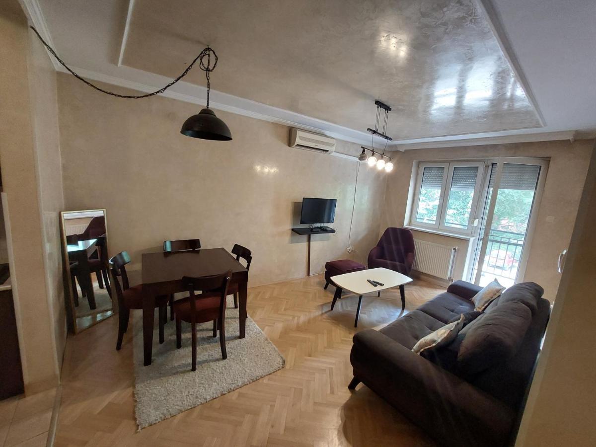 Apartmani Jasmin Novi Sad Exteriör bild