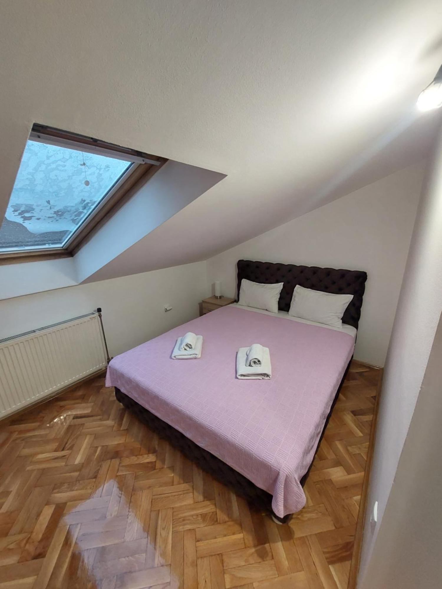 Apartmani Jasmin Novi Sad Exteriör bild
