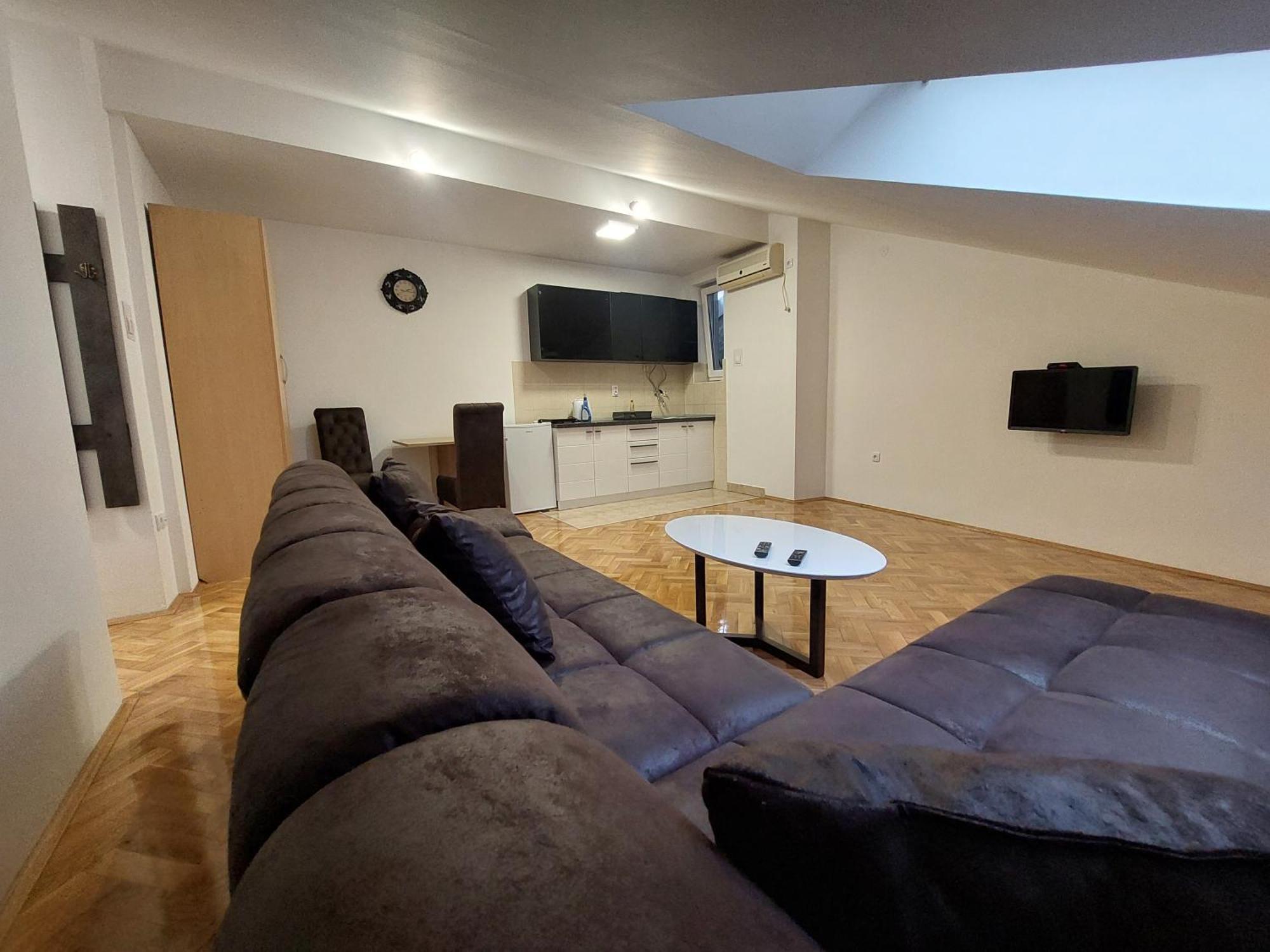 Apartmani Jasmin Novi Sad Exteriör bild