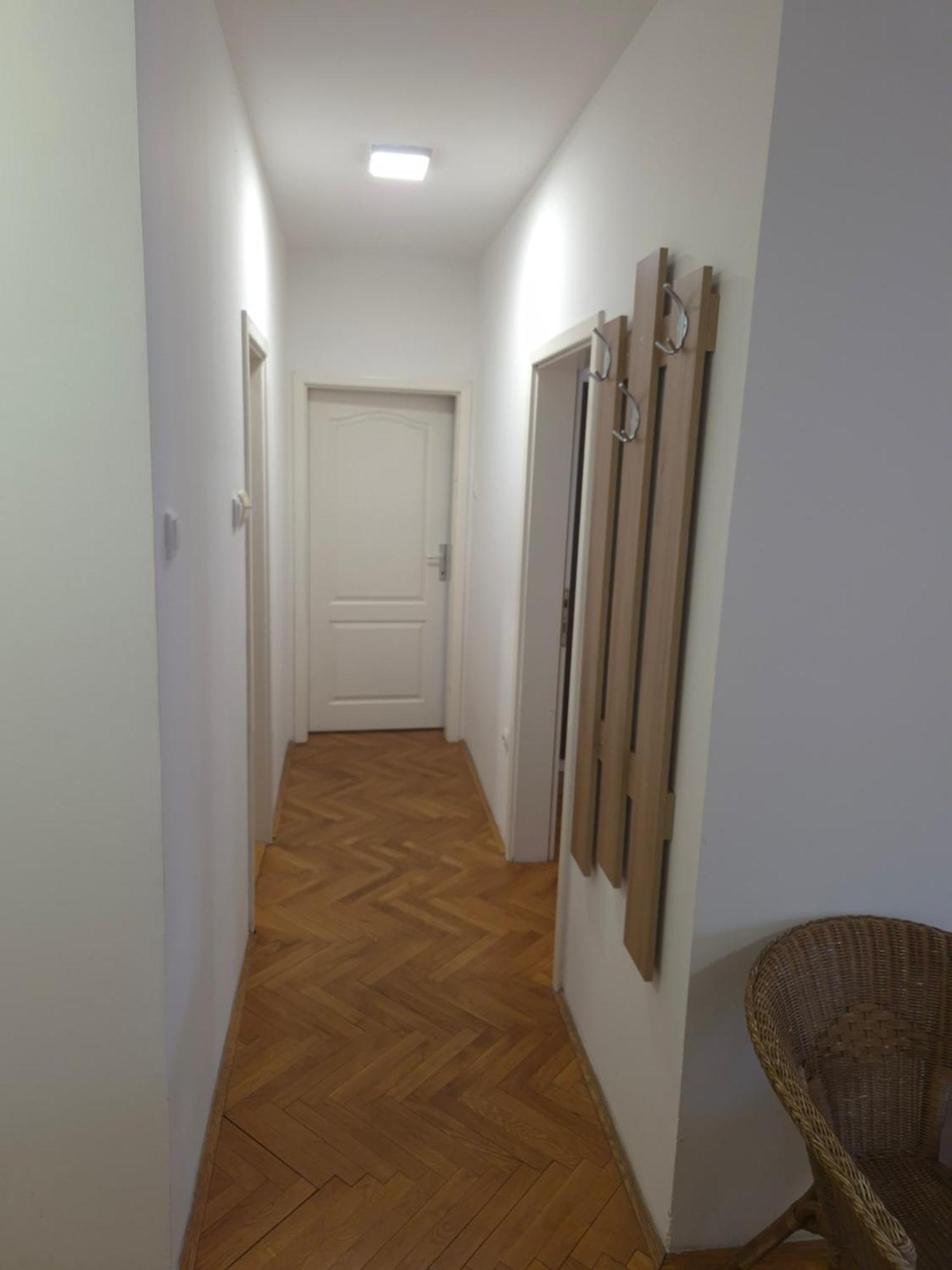 Apartmani Jasmin Novi Sad Exteriör bild