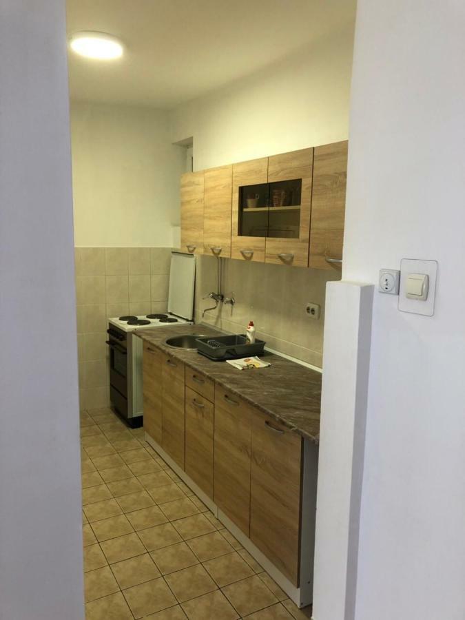 Apartmani Jasmin Novi Sad Exteriör bild