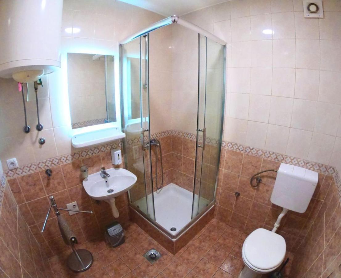 Apartmani Jasmin Novi Sad Exteriör bild