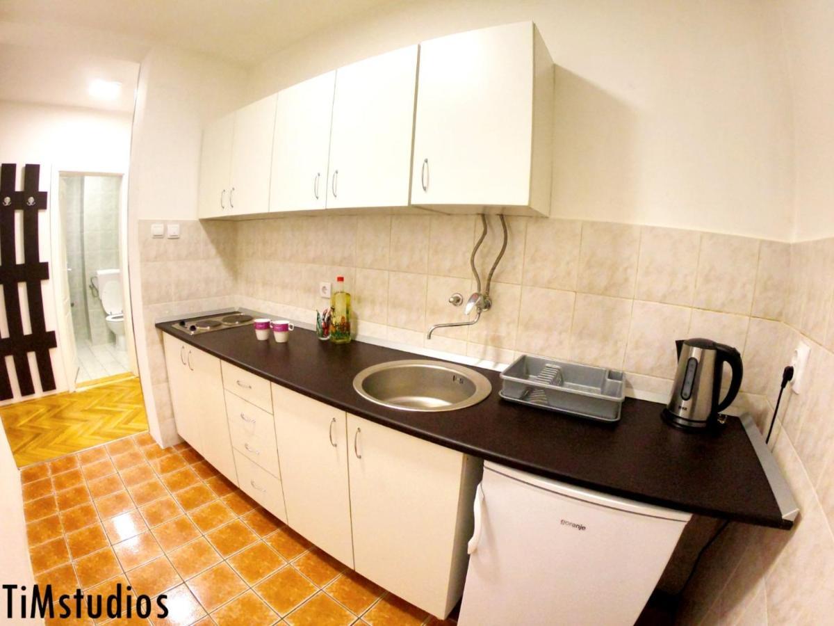 Apartmani Jasmin Novi Sad Exteriör bild